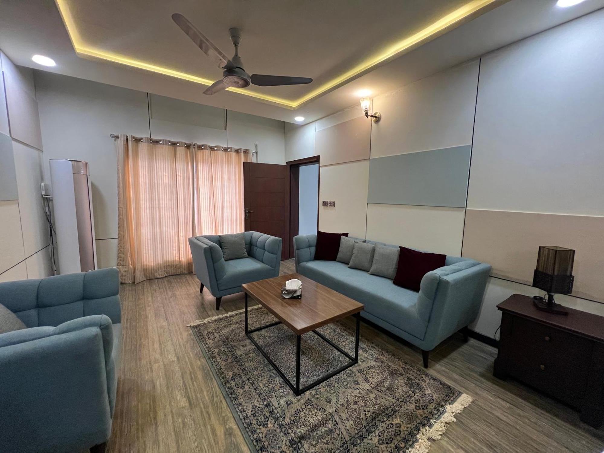 Deluxe King Room In Silverscape Residence Rawalpindi Extérieur photo